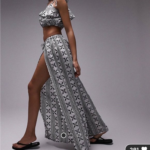 Topshop Pants - NWT Topshop Embroidered Beach Set in Monochrome
